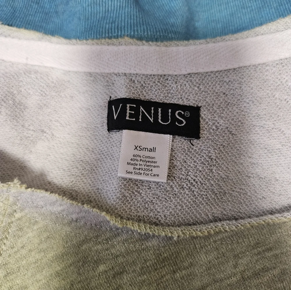 VENUS Cut Out Sleeve Ombre Sweatshirt NWT - Picture 12 of 12